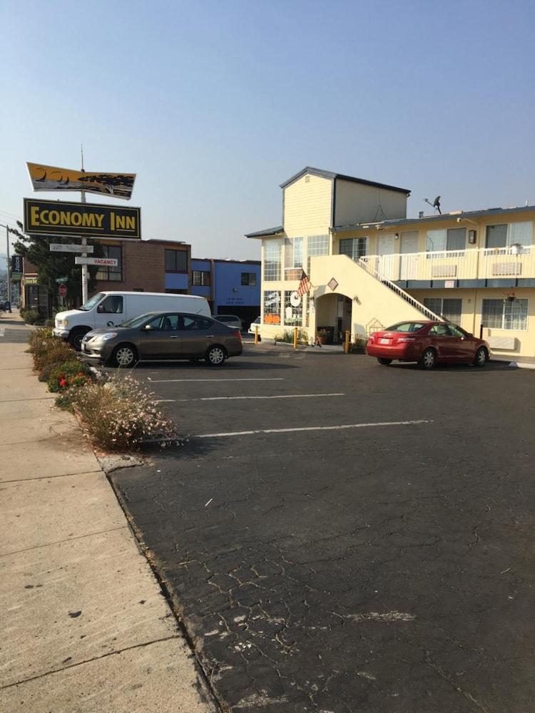 Economy Inn Monterey Seaside Exterior photo
